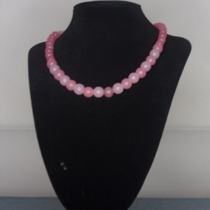 Pink/light/hallow bead necklace